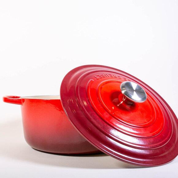 Giveaway Winner: @craftykelly17 – Le Creuset Dutch Oven - Picture 3 of 3